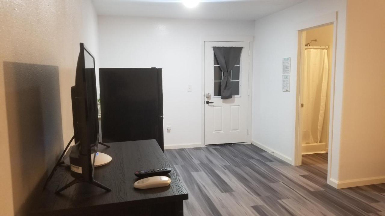 #1 New! Couples Getaway Self Checkin Studio Apt Keaau Exterior photo